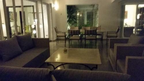 Exceptional Villa Near The Beaches