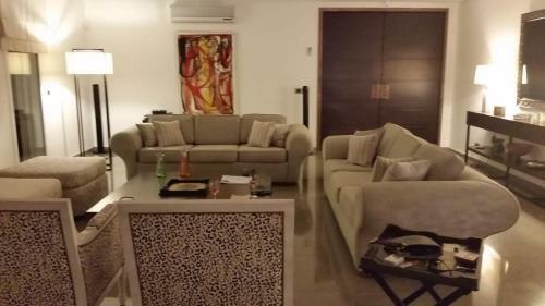 Exceptional Villa Near The Beaches