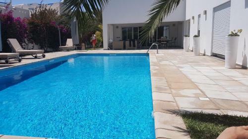 Exceptional Villa Near The Beaches