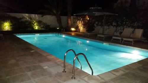 Exceptional Villa Near The Beaches
