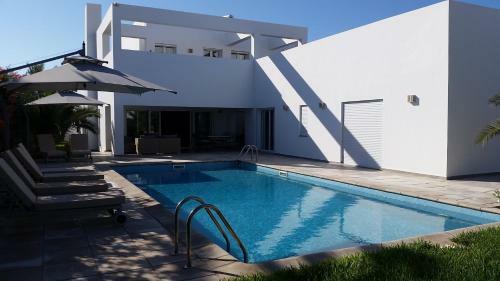 Exceptional Villa Near The Beaches