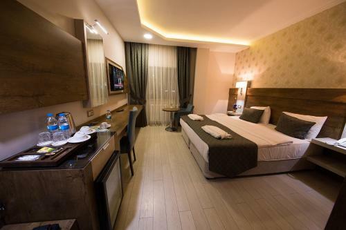 White Star Hotel
