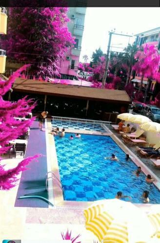Yamanlife Hotel