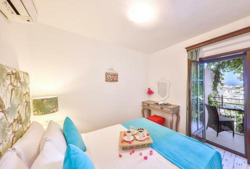 Mare Garden Hotel