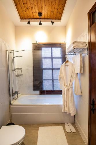 Hotel V?no Ala�ati