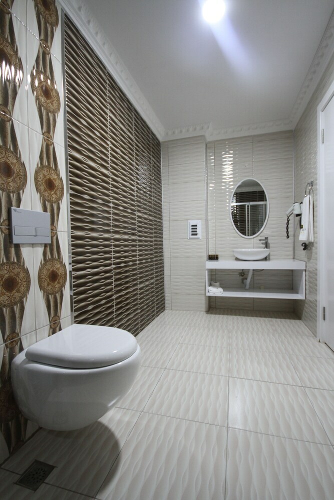 Grand Silay Hotel