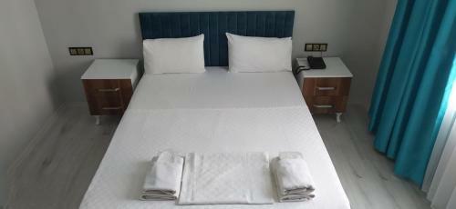 Theluna Suite Hotel