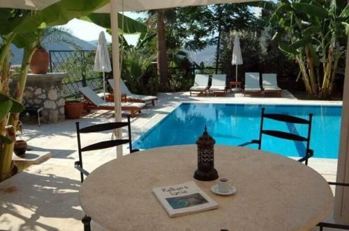 Luxury Spacious, Very Private Villa With Own Pool And Sea Views