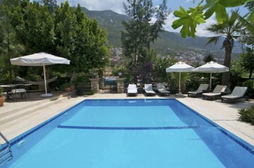 Luxury Spacious, Very Private Villa With Own Pool And Sea Views