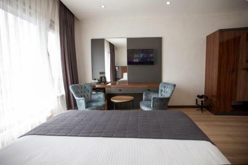 Med Airport Hotel