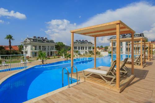 Orka World F1 Apartments