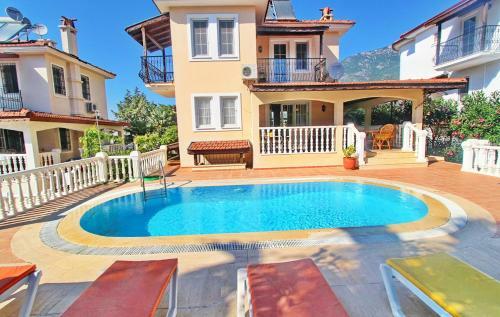 Villa �mit
