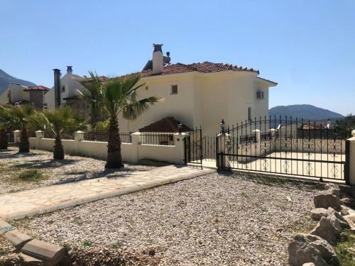 Villa Leytur