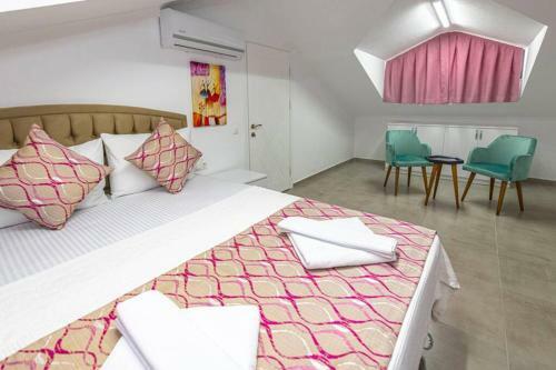Villa Violet-4 Bedroom Holiday Villa-�l�deniz