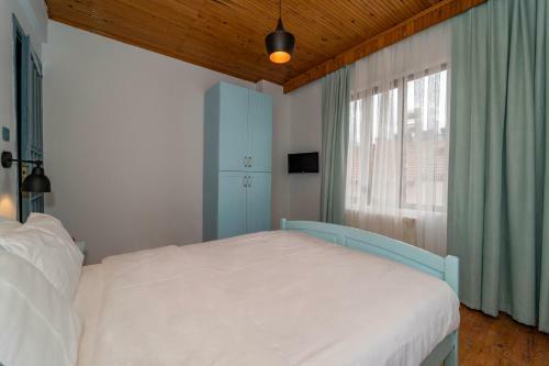 Endemik Hostel - Female Only