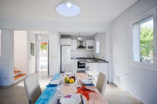 Ahatli Villa Sleeps 6 Pool Air Con