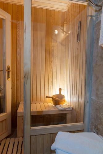 Bed & Breakfast Grand Elite Cave Suites