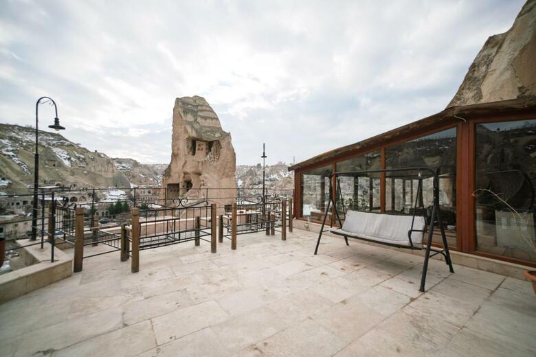 Bed & Breakfast Zeus Cave Suites