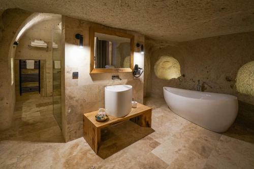 Luvi Cave Hotel