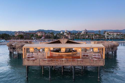 Hotel Blue Marlin Deluxe Spa & Resort