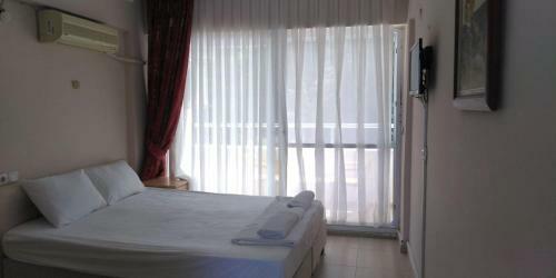 Selina Hotel