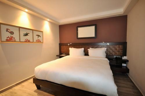 Resa Hotel G�cek