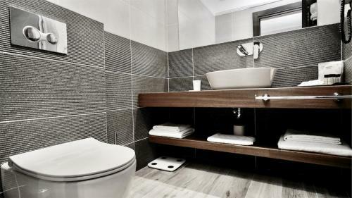 Resa Hotel G�cek