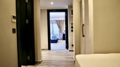 Resa Hotel G�cek