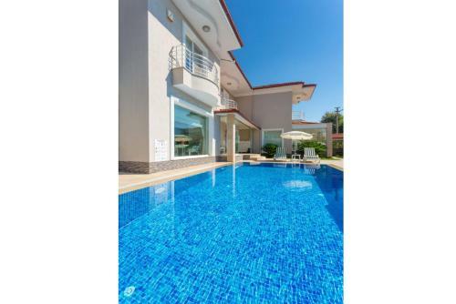 Villa Nirvana