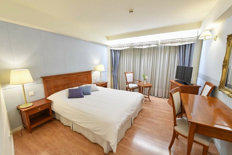 Hotel Poseidon Palace