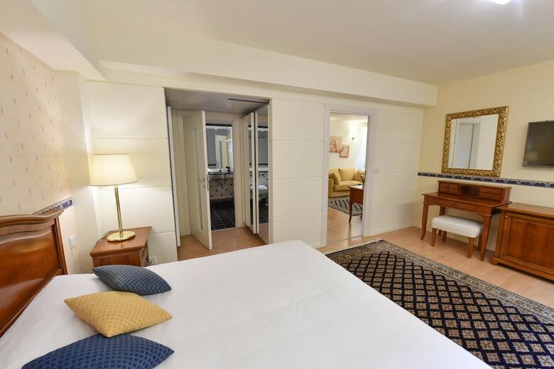 Hotel Poseidon Palace