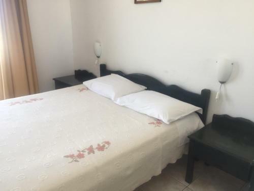 Aiolos Hotel
