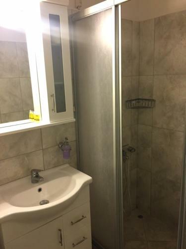 Aiolos Hotel
