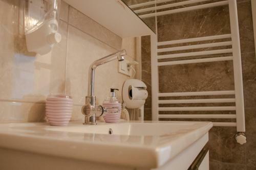 Hotel Elegant Blue Su?tes