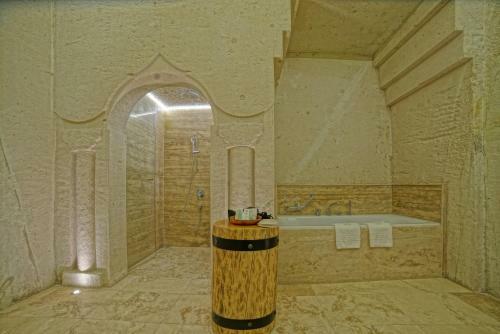 Hotel Taru Cave Suites