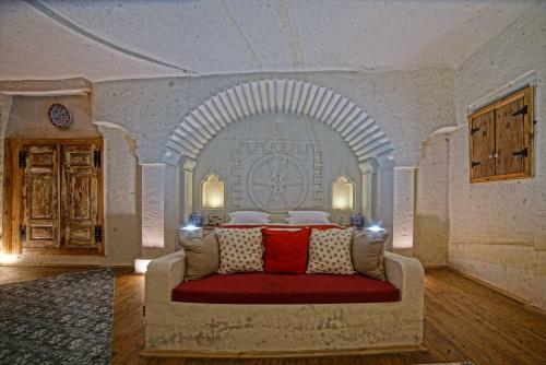 Hotel Taru Cave Suites