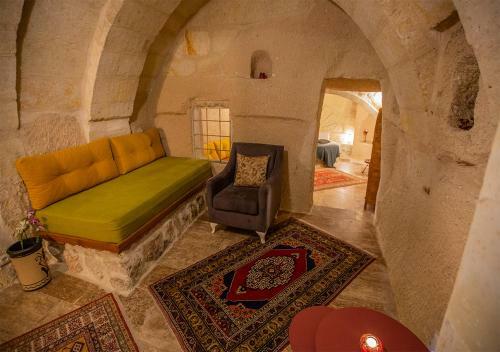 Cappa Rossa Cave Hotel