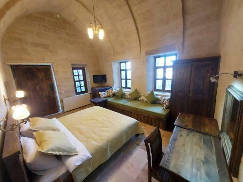 Armesos Cave Hotel