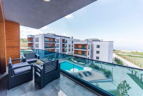 Hotel Green Hills Suites