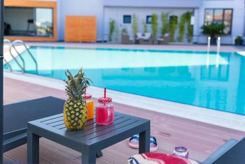 Hotel Green Hills Suites