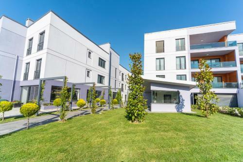 Hotel Green Hills Suites