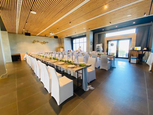 Skyebay Club - Silver Pavilion