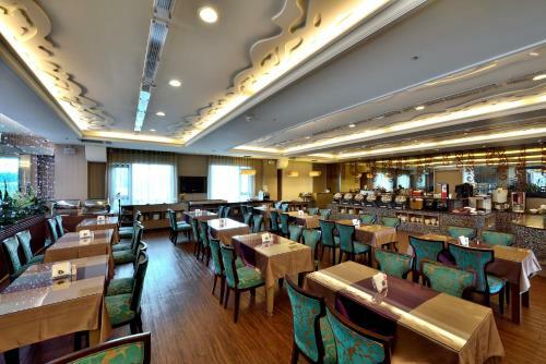 Shinkansen Grand Hotel