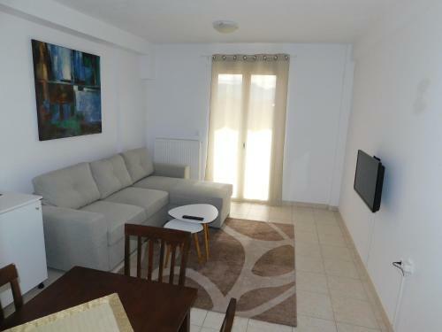 Elatos Apartments