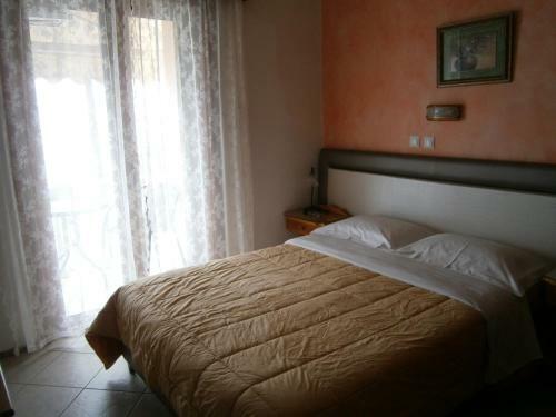 Hostal Antonios Rooms