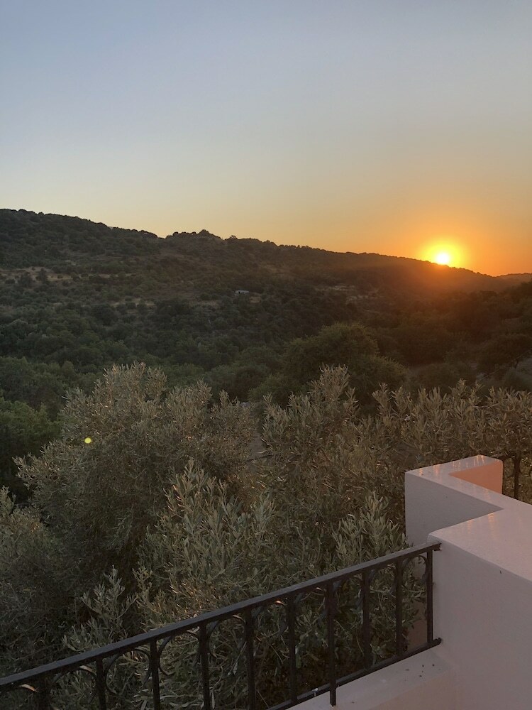 Oros Villas