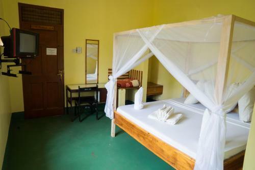 New Siesta Hotel