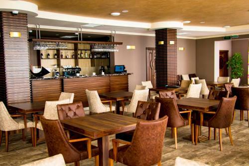 Hotel ????????