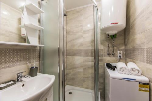 The Best Rest In This Stylish, Cozy Apartament.