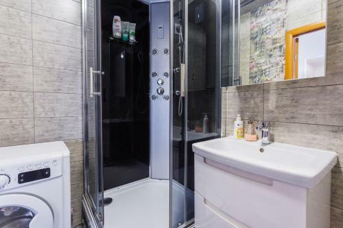 Family Apartments On Lomonosova 36a